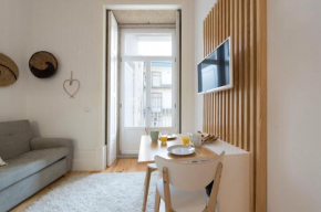 LovelyStay - Quiet & Modern Loft minutes away from iron bridge
